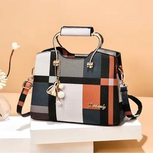 Women's Colorblock Plaid Pattern Pendant Decor Shoulder Bag, Crossbody Bag